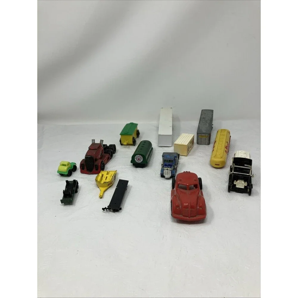 VTG DieCast Metal Plastic Vehicles Trucks Trailers Semi Gasoline Transport Lot
